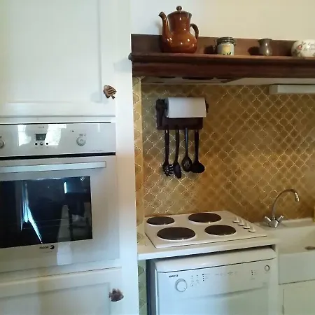 Apartment La *